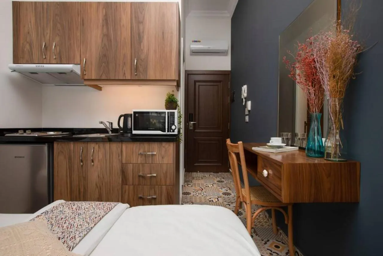 Madam Antoinette-514 Studio In Mar Mikhael Beirut Apartment